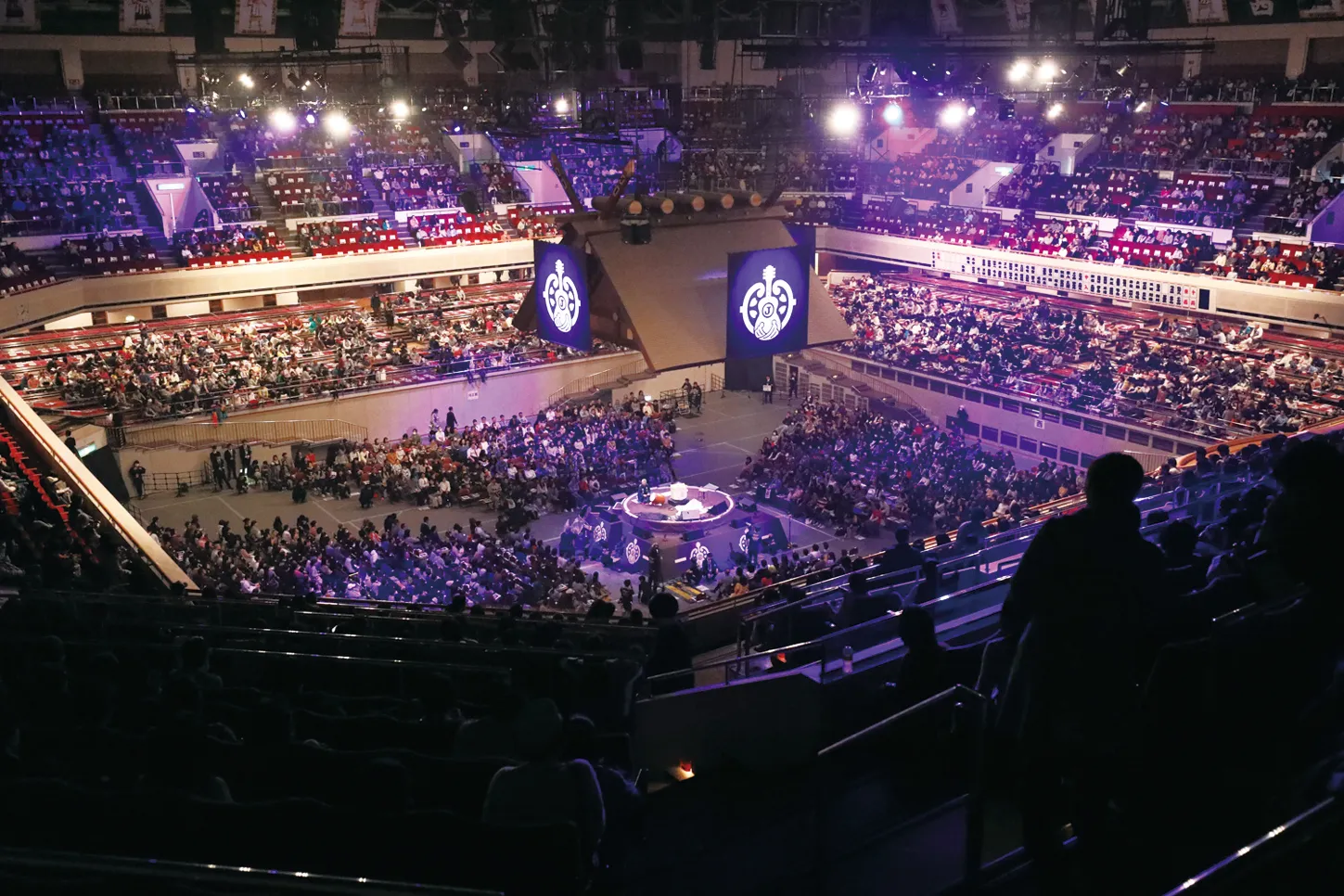 J-WAVEとのコラボレーション