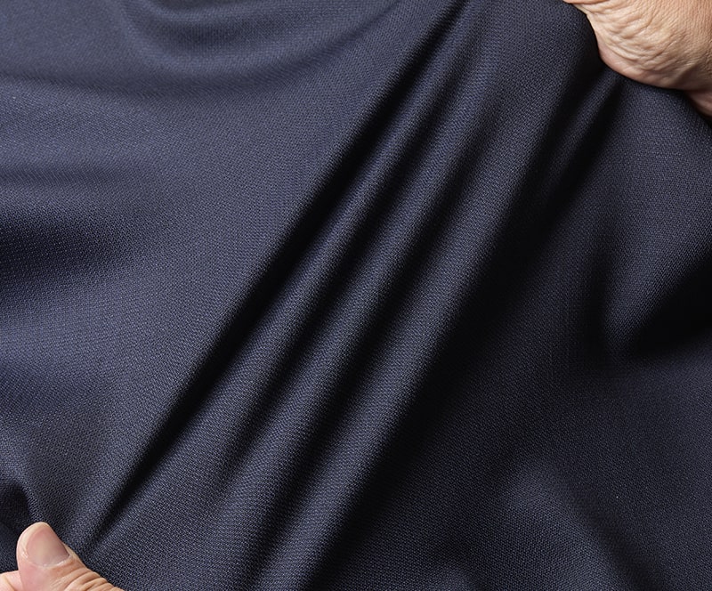 商品画像 構築美とストレッチの融合