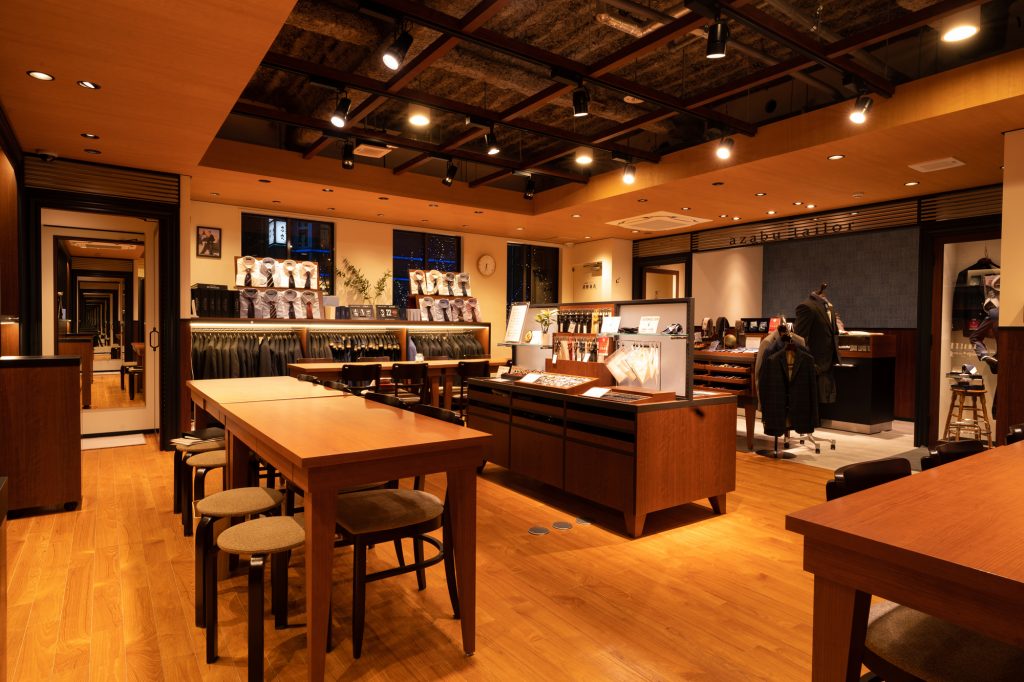 東京都新宿区新宿でオーダースーツを買うなら麻布テーラー新宿east店