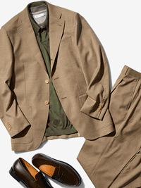 半袖を取り入れて軽快に着こなす